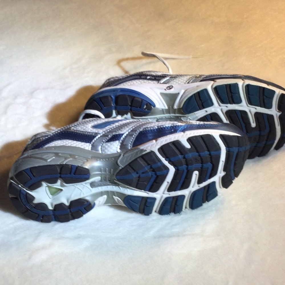BROOKS ANDRENALINE 9, GTS RUNNING SHOES - Picture 6 of 12